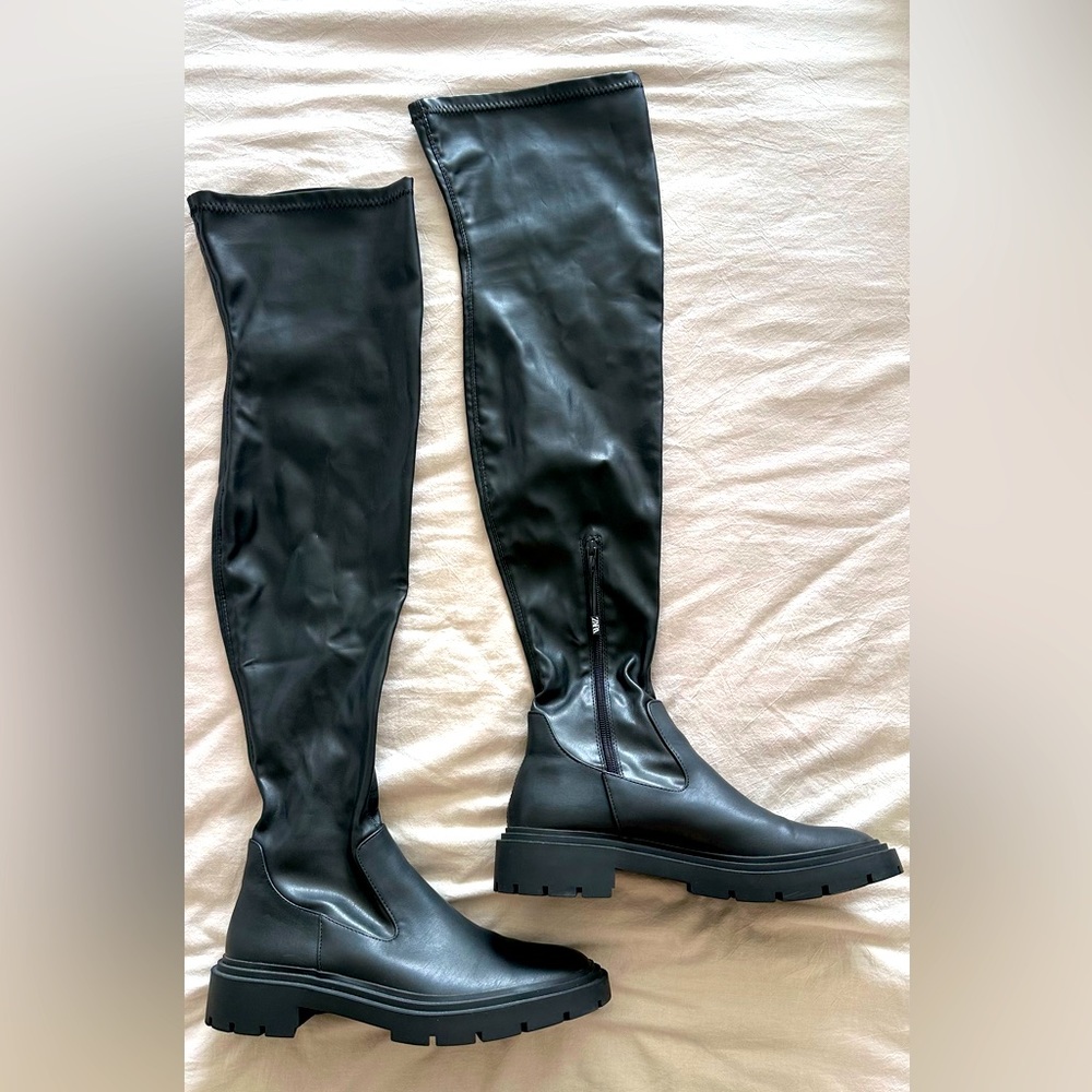 Zara Knee High Boots | US Women’s 11 / EU 42